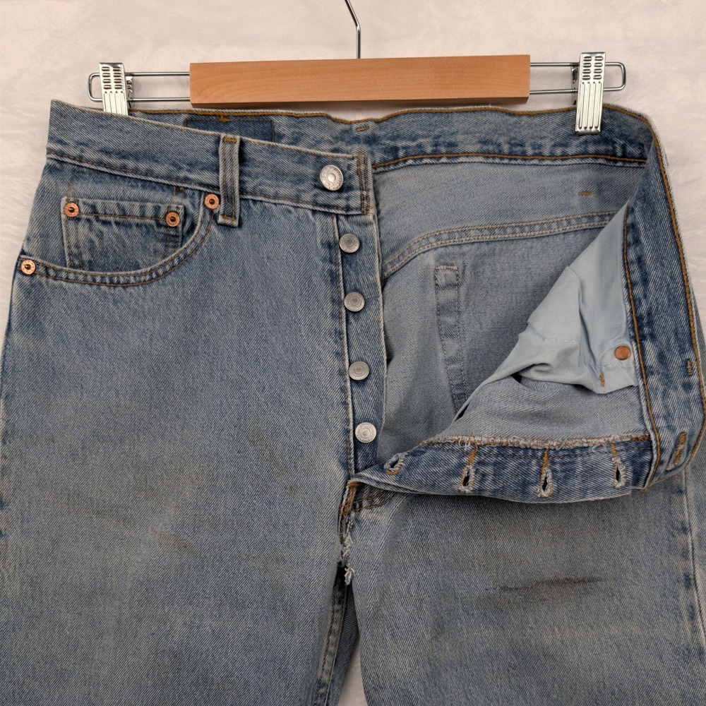 VTG Levi's 501 Jeans Mens 32x30 Blue Denim Straight Leg Batwing Grunge USA 90s